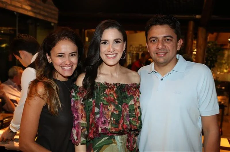 Bia Bezerra, Giuliana Botelho e Wilian Bezerra