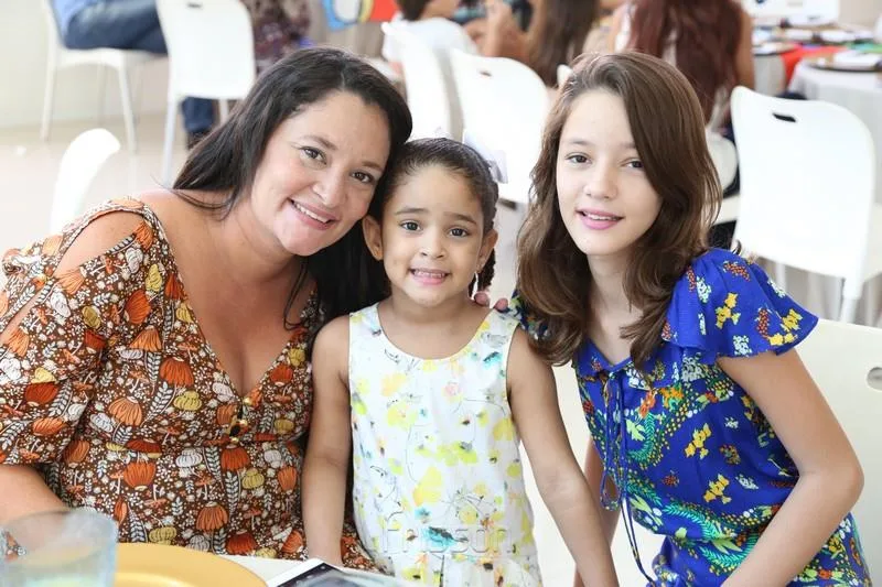 Andréa, Sara e Júlia Freitas
