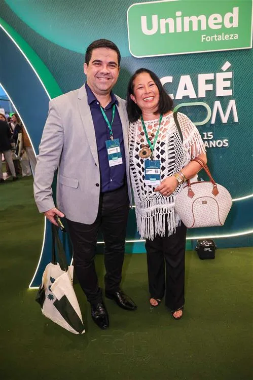 Alex Mesquita e Cristina Shuh
