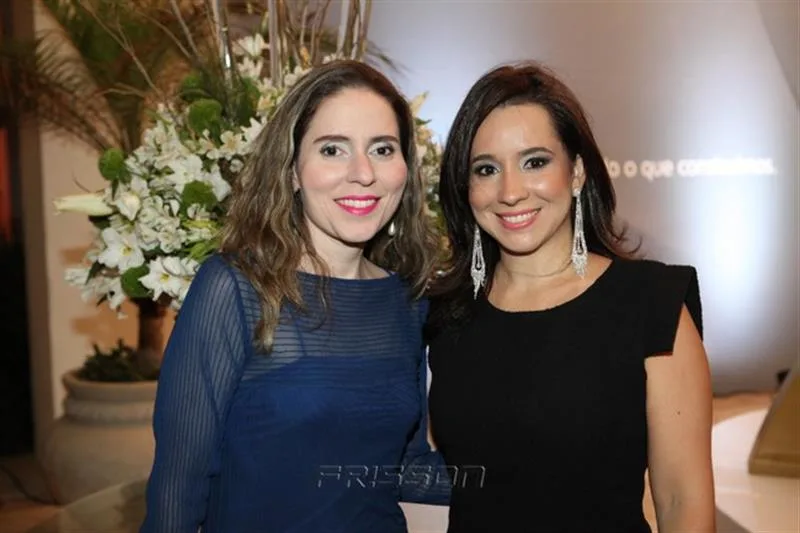 Agda Muniz e Carol Câmara