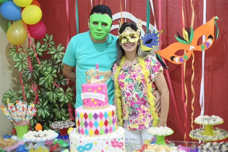 Arnaldo Santos e Stela Santiago