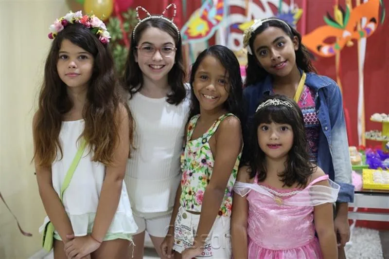 Clara Vargas, Bianca Queiroz, Giovanna Jinkings, Mariana e Giovanna Fernandes