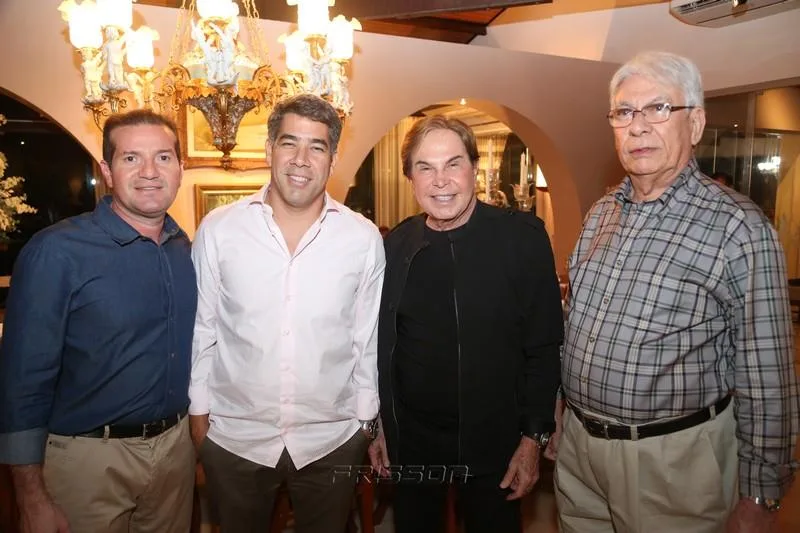 Alexandre, Cid e Manoel Holanda com Lázaro Medeiros