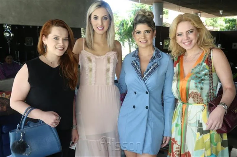 Anik Mourão, Leticia Manzan, Renata Rocha e Branca Mourão