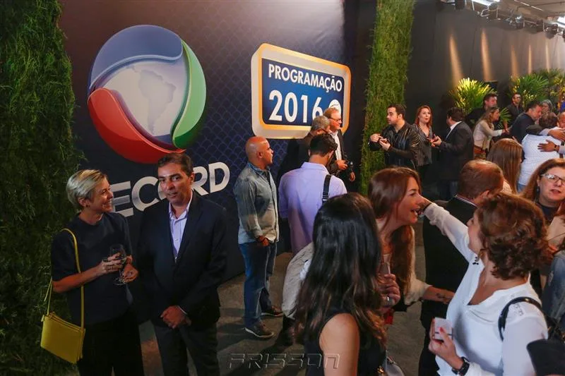 Lançamento Programação Record 2016