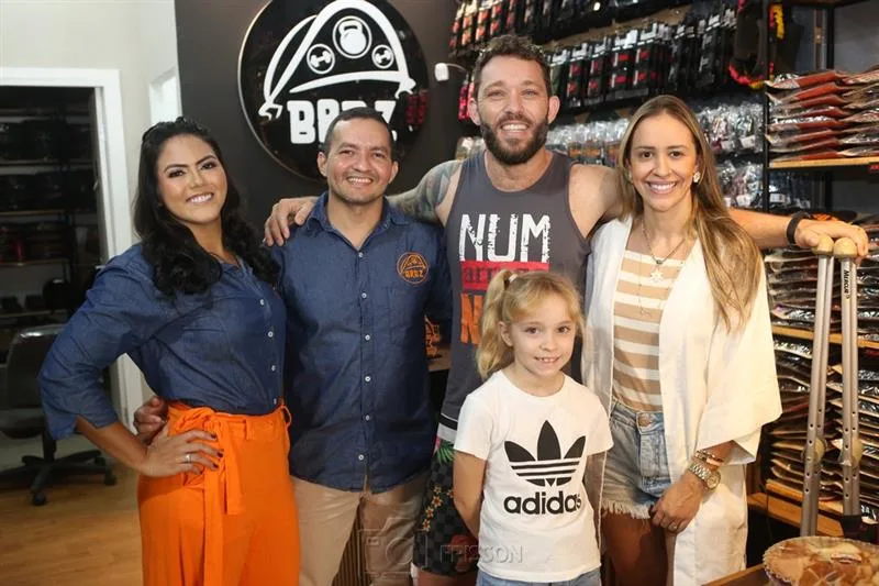 Alina Albuquerque, Laercio Almeida, Thiago, Jeniffer e Isabela Melo