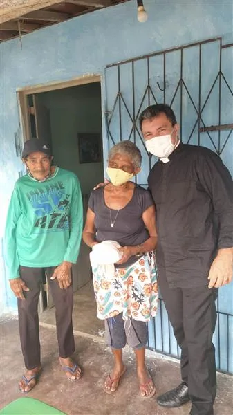 Registros da visita e primeiras Missas de Padre Vanderlúcio Souza, em Morrinhos.