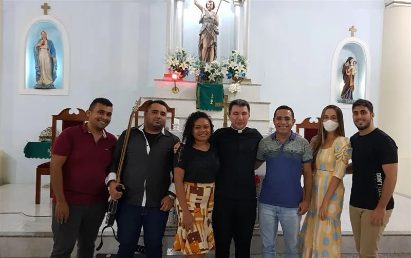 Registros da visita e primeiras Missas de Padre Vanderlúcio Souza, em Morrinhos.
