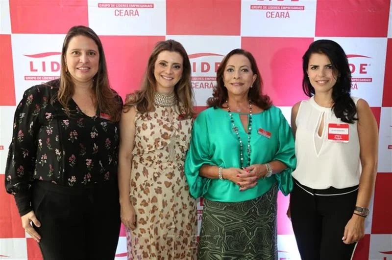 Luciana Colares, Emília Buarque, Sandra Costa e Aline Ferreira