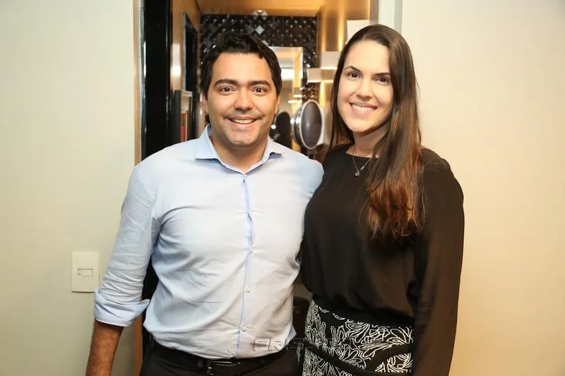 André e Larissa Laprovitera