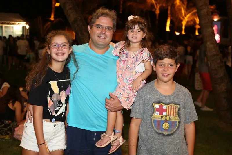 Beatriz, Edson Neto, Júlia e Marco Queiroz