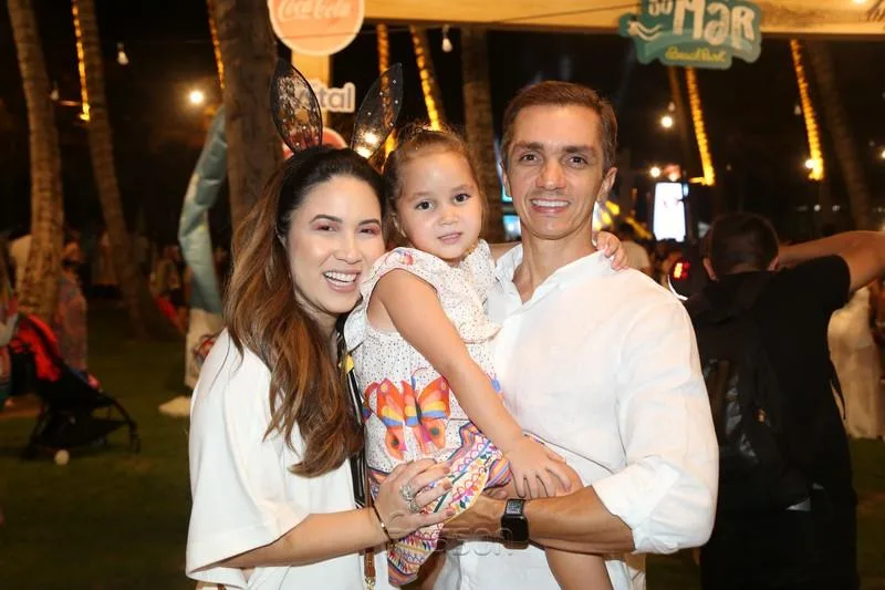Carol, Maria Vitória e Marcelo Marfrutas