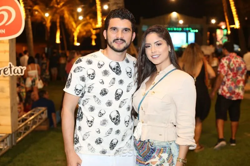 Dener Caminha e Lara Almeida