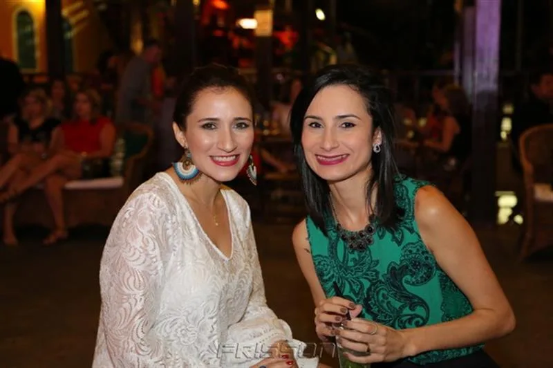 Carla Almeida e Carol Farias