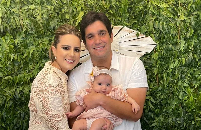 Bia e Wagner Teixeira com a filha Luiza