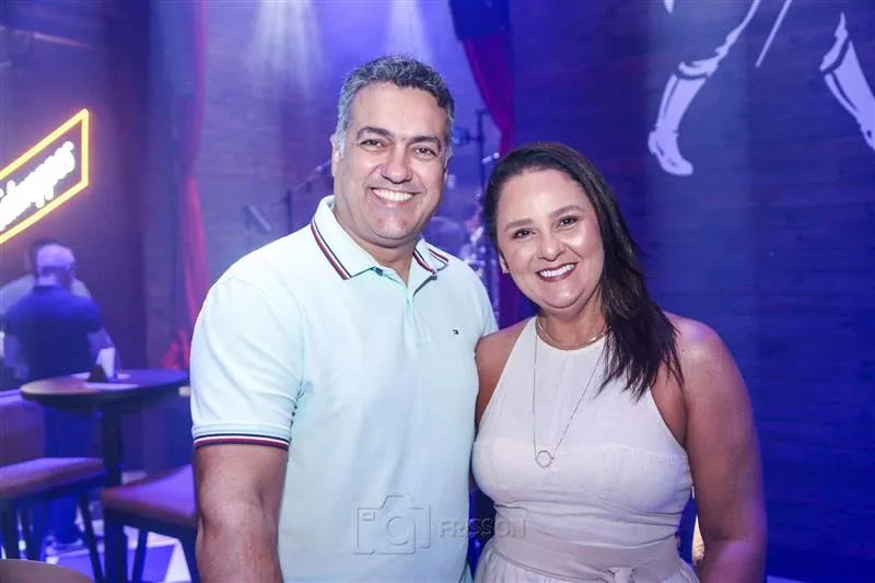 Alexandre e Carla Simões