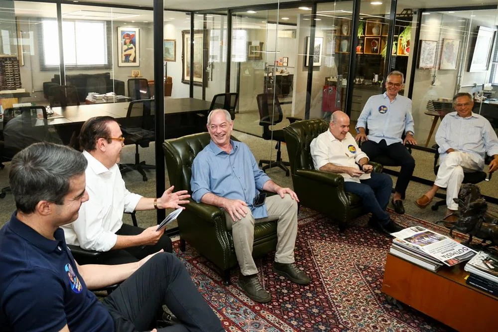 Almoço Debate Amigos em Ação com Ciro Gomes
