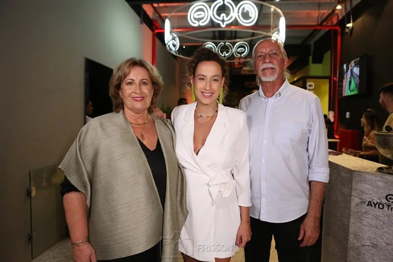 Annette de Castro, Sasha Reeves e Marcos de Castro