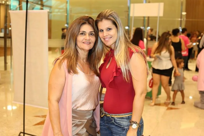 Denise Bezerra e Carol Cantal