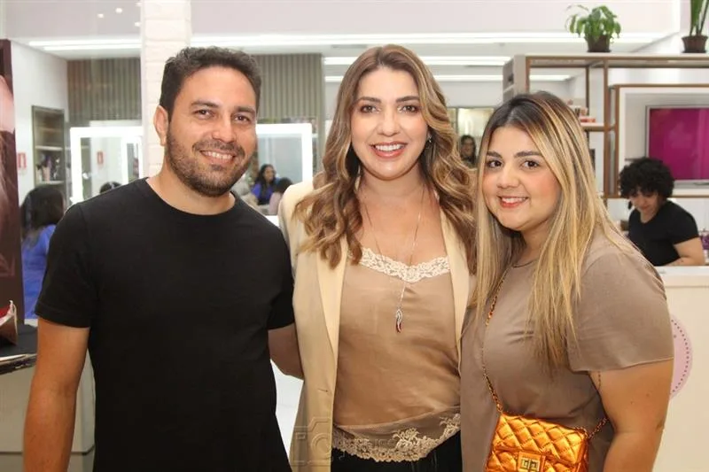 Guilherme Santos, Laura Ribeiro e Lia Correa