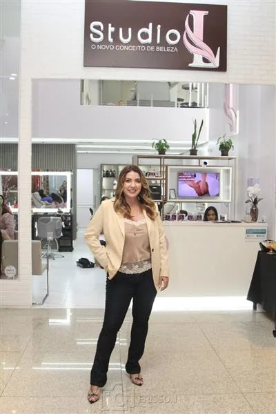 Laura Ribeiro