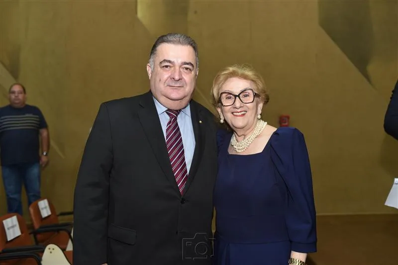 Francisco José Parente Vasconcelos e Socorro França