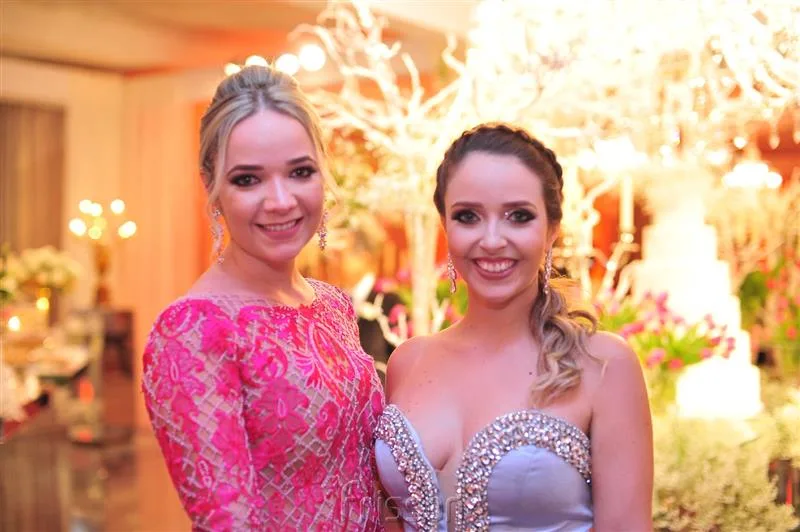Amanda Almeida e Mikaela Menezes