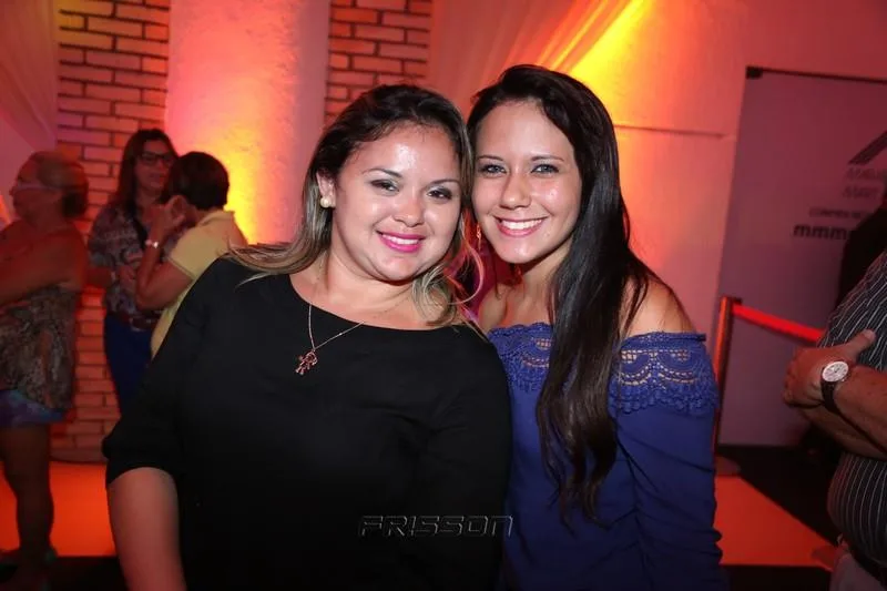 Claudiele Costa e Erika Pereira