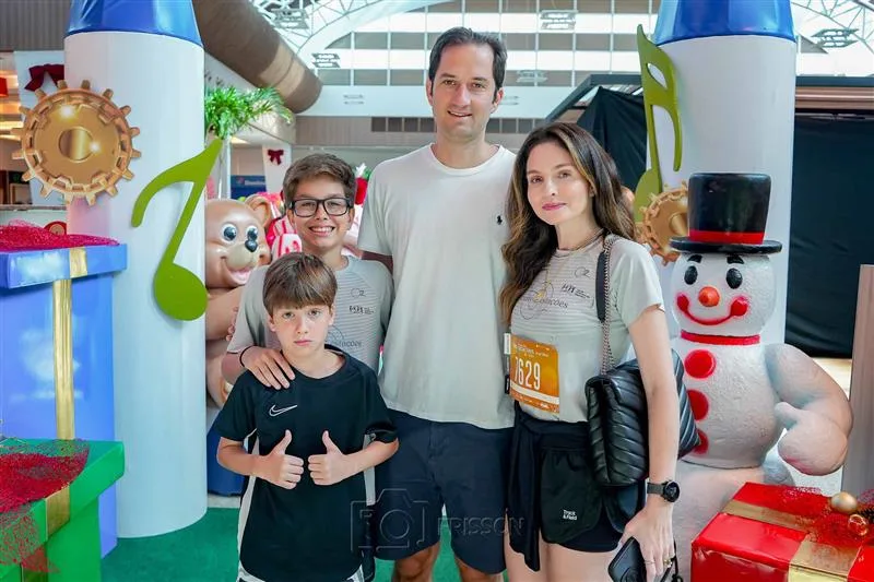 Benjamin, Benício, Daniel e Denise Pio
