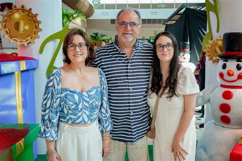 Claudia, Ubiratan e Beatrice Costa