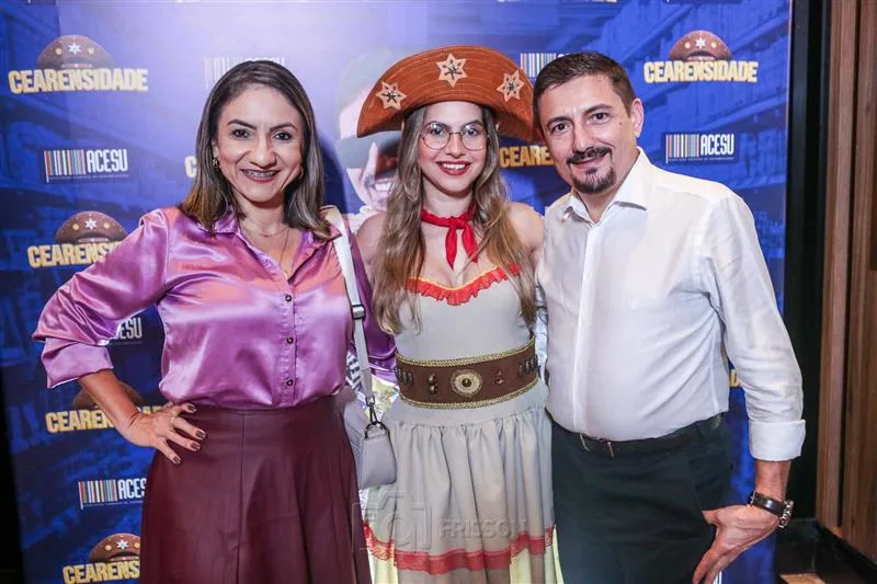 Caroline Jesus, Lara Dias e Alex Rabelo
