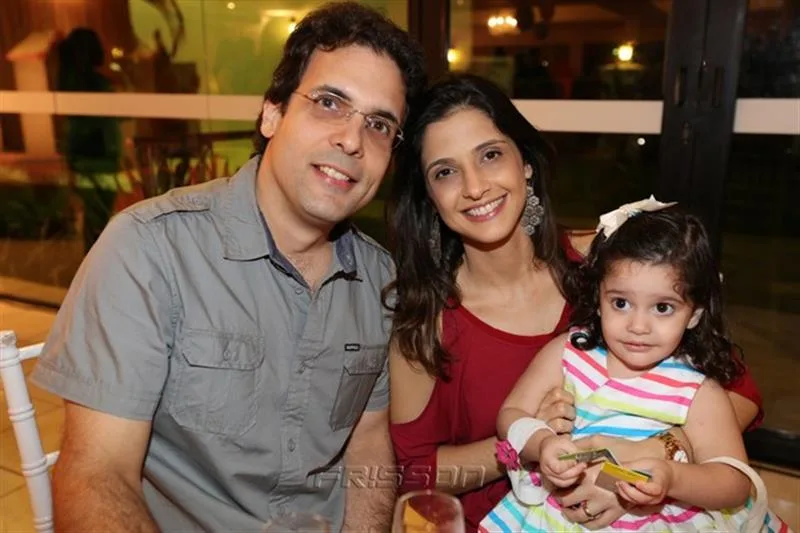 Alexandre, Isabel e Maria Júlia Studart
