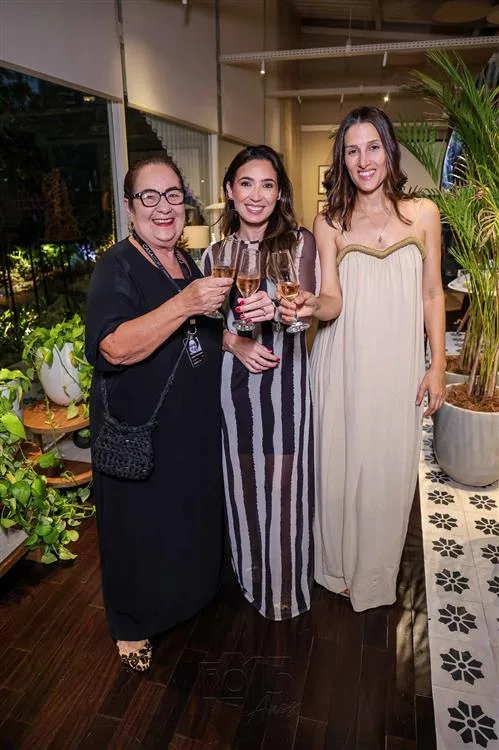 Nereide Figueiredo, Renata Marinho e Brenda Rolim