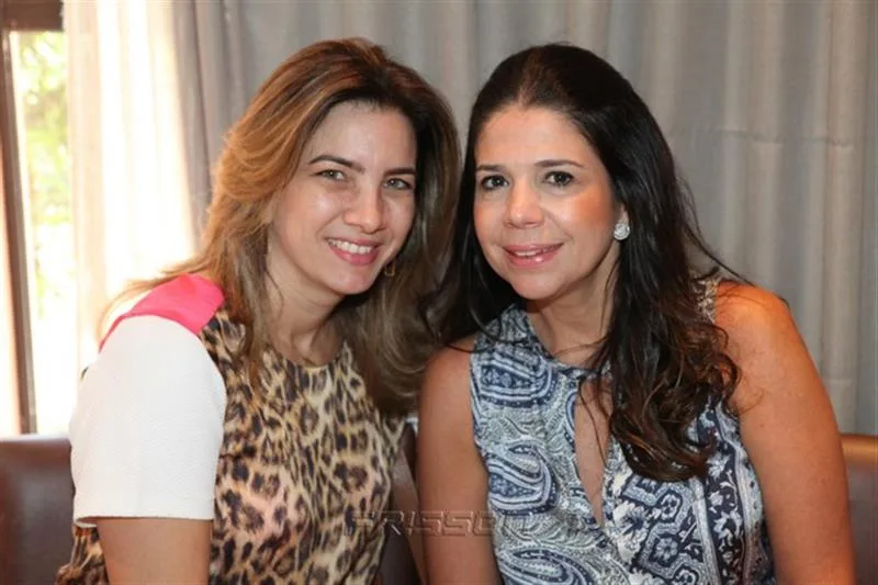Karmilse Marinho e Maria Lucia Carapeba