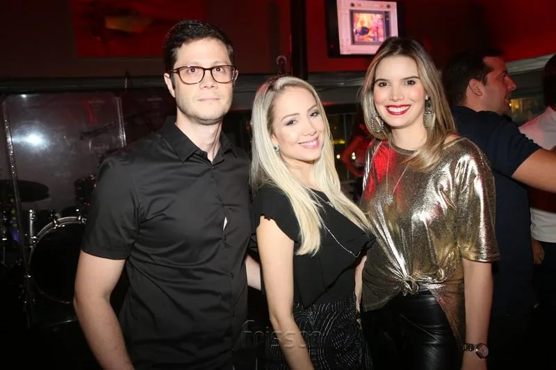 Alexandre e Camila Guizarde, Nathalia Ponte