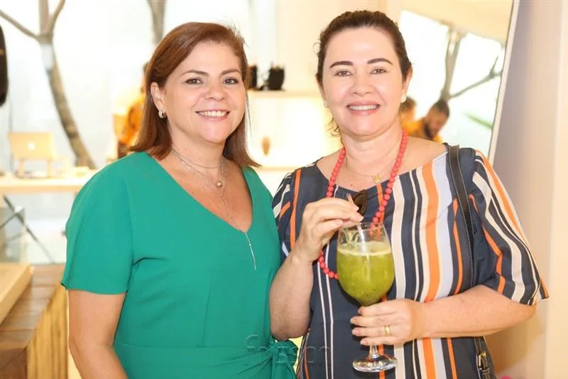 Helena Carvalho e Antonieta Caracas