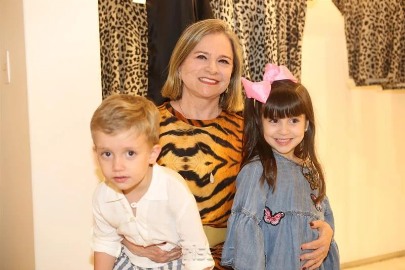 Lucas, Natercia e Sarah Jereissati