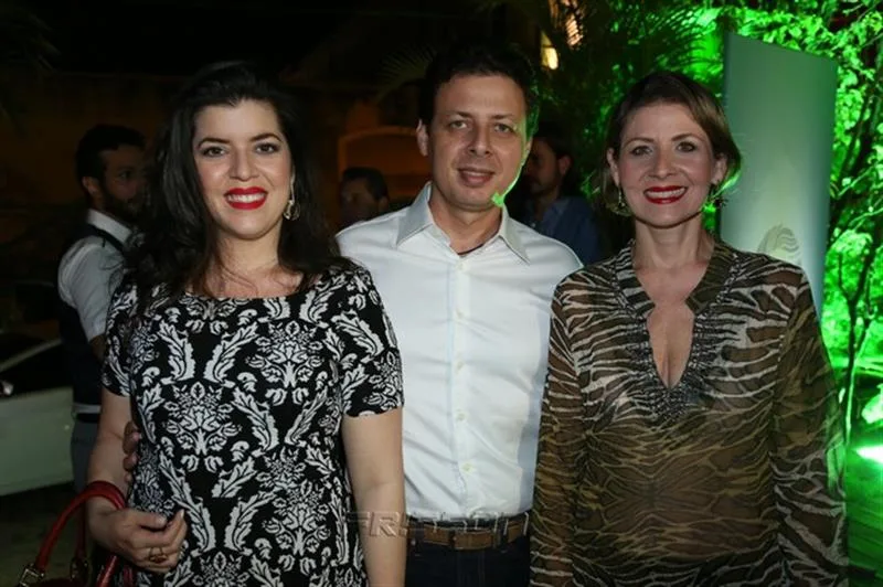 Alice, Fabricio e Sabrina Cartaxo