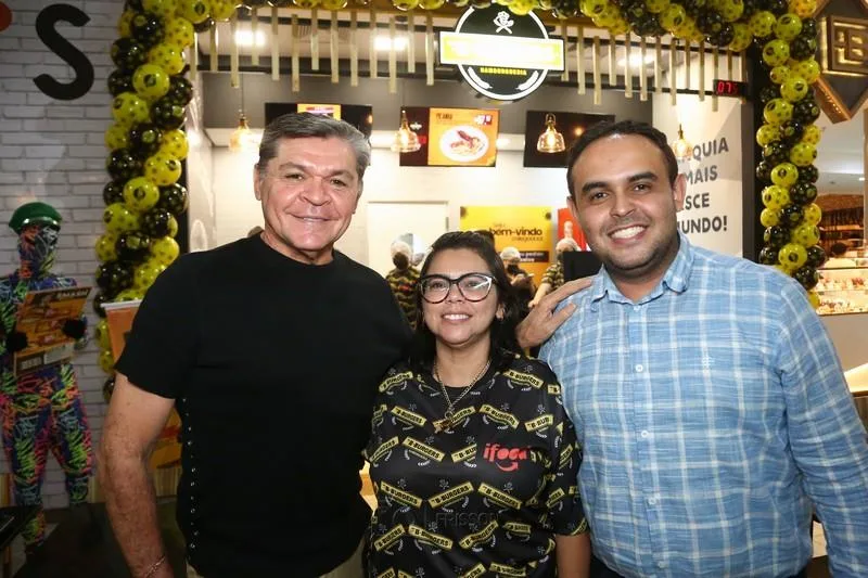Alri Nogueira, Elisangela Elpidio e Alan Feitosa