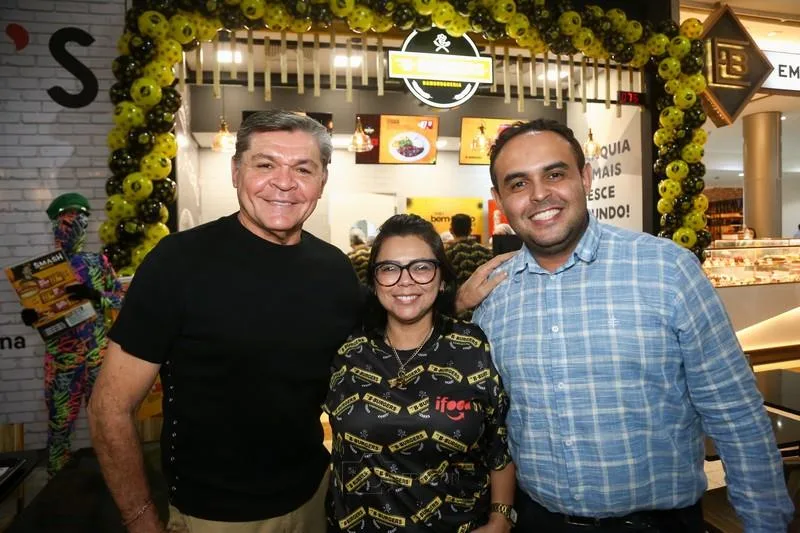 Alri Nogueira, Elisangela Elpidio e Alan Feitosa