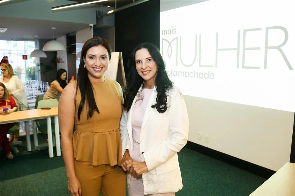 Amanda Venâncio e Lídia Oliveira