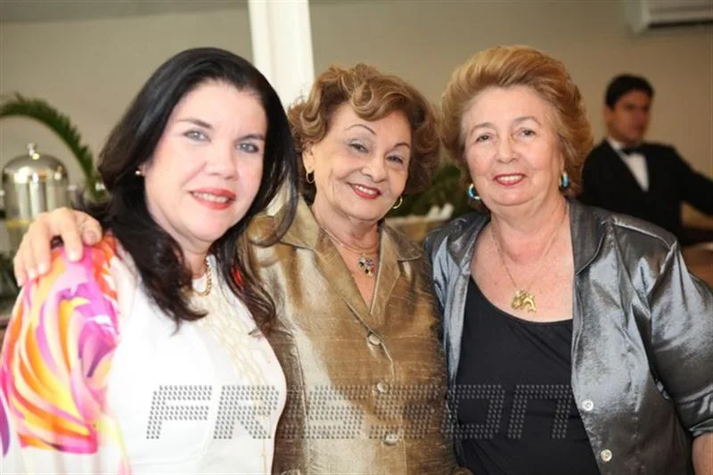 Ana Juaçaba, Regina Uchoa e Gabriela Castro