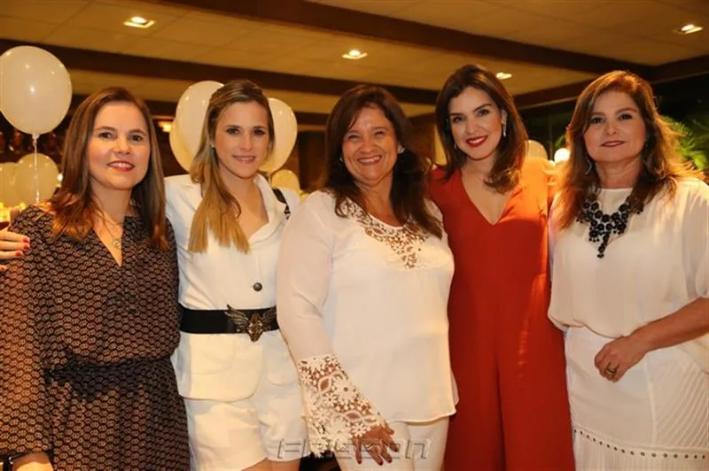 Gina Machado, Martinha Freire, Safira Moreira, Renata Pinheiro e Tania Albuquerque