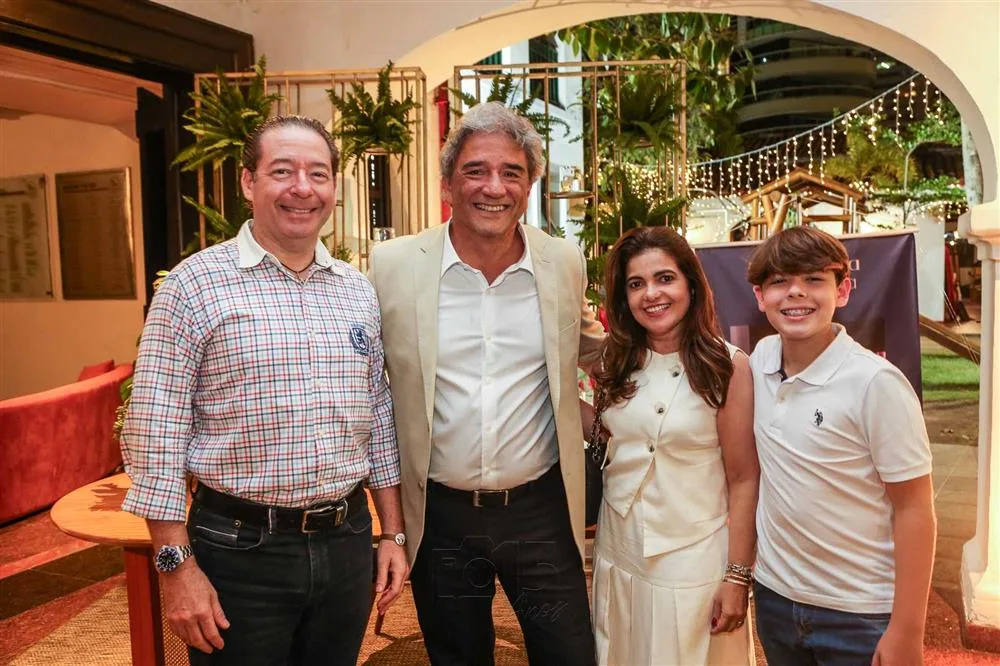 Demontiê Linhares, Roberto Mandetta, Viviane e Matheus Linhares