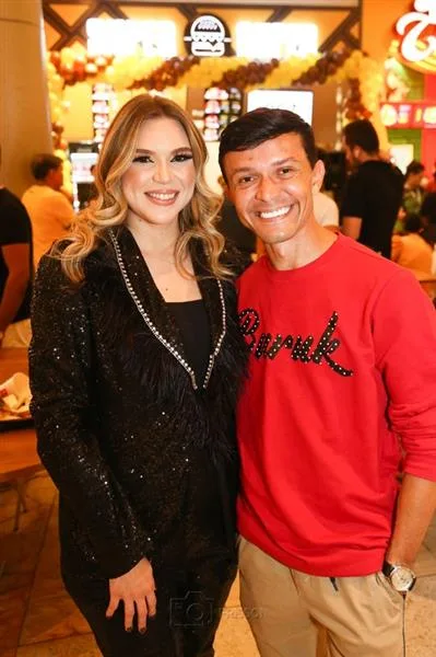 Ariana Nogueira e Diego Tripinha