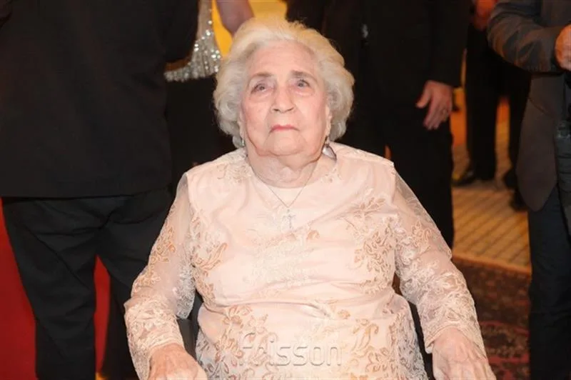 Angela Lays Pompeu