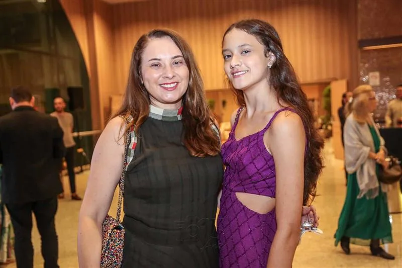 Adriana e Sara Rolim