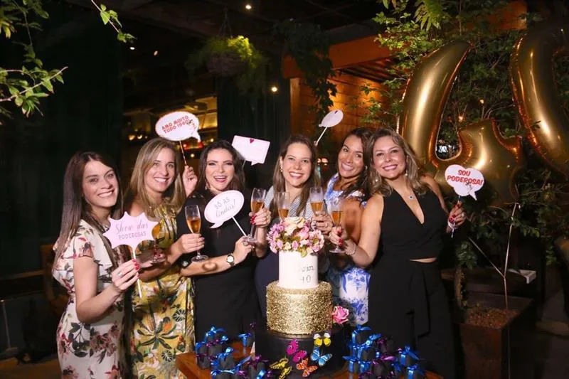 Ana Luyza Ribeiro, Letícia Targino, Tathye Arruda, Renata Eduardo e Talynie Mihaliuc