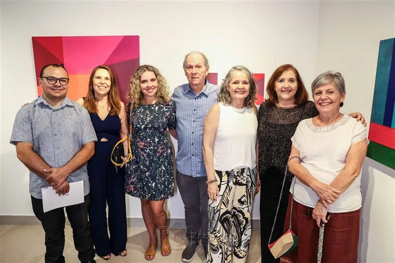 Exposição “Colagens Construtivas”
