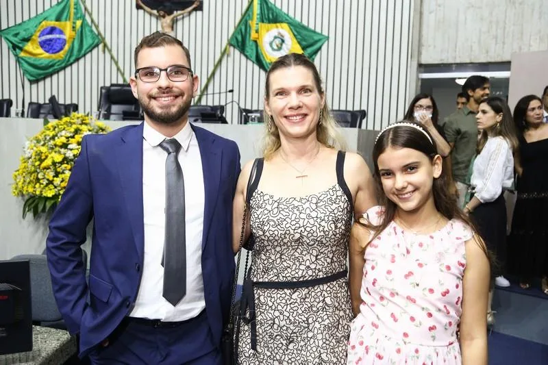Davi, Sofia e Sarah Sales